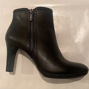 Anne Klein Iflex Black Boots